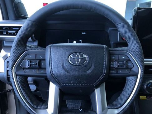 New 2026 Toyota Tacoma TRD Off-Road AWD/4WD image 18