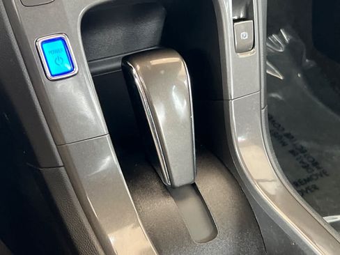 Used 2014 Chevrolet Volt Premium w/ Premium Trim Package FWD image 23