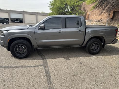 Used 2024 Nissan Frontier SV w/ SV Convenience Package AWD/4WD image 4