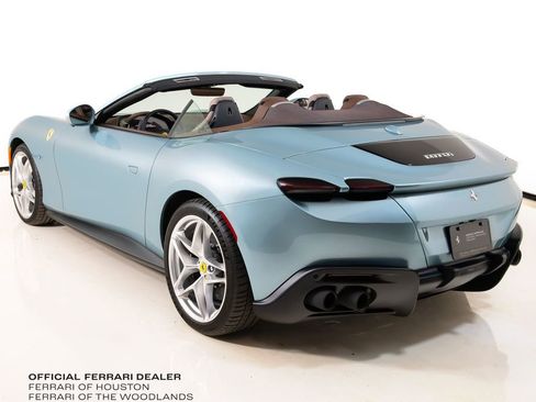 Used 2025 Ferrari Roma Spider image 2