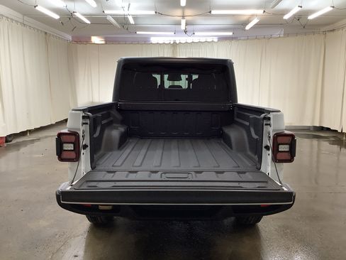 New 2026 Jeep Gladiator Mojave AWD/4WD image 7