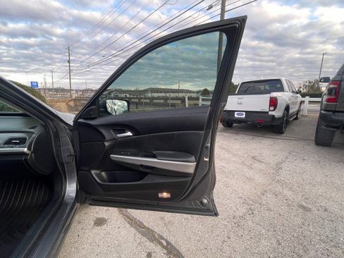 Used 2013 Honda Crosstour EX-L image 17