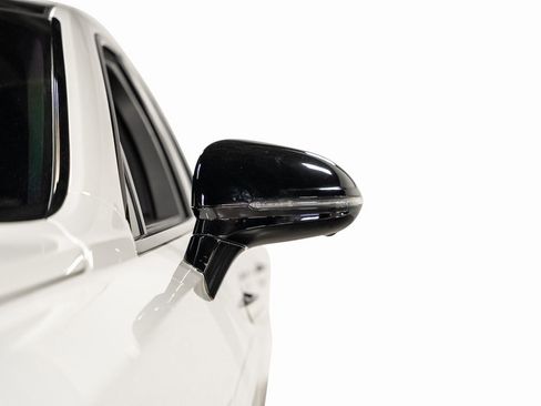 Used 2023 Bentley Flying Spur W12 image 7