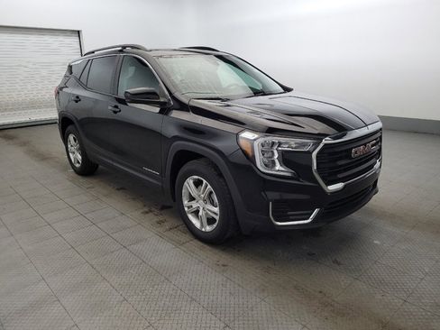 Used 2022 GMC Terrain SLE w/ Driver Convenience Package image 13