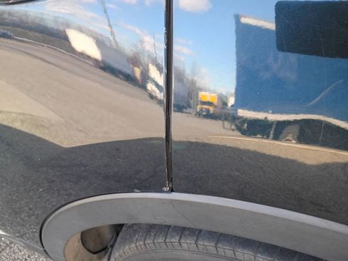 Used 2014 Ford Explorer XLT w/ Equipment Group 202A image 33