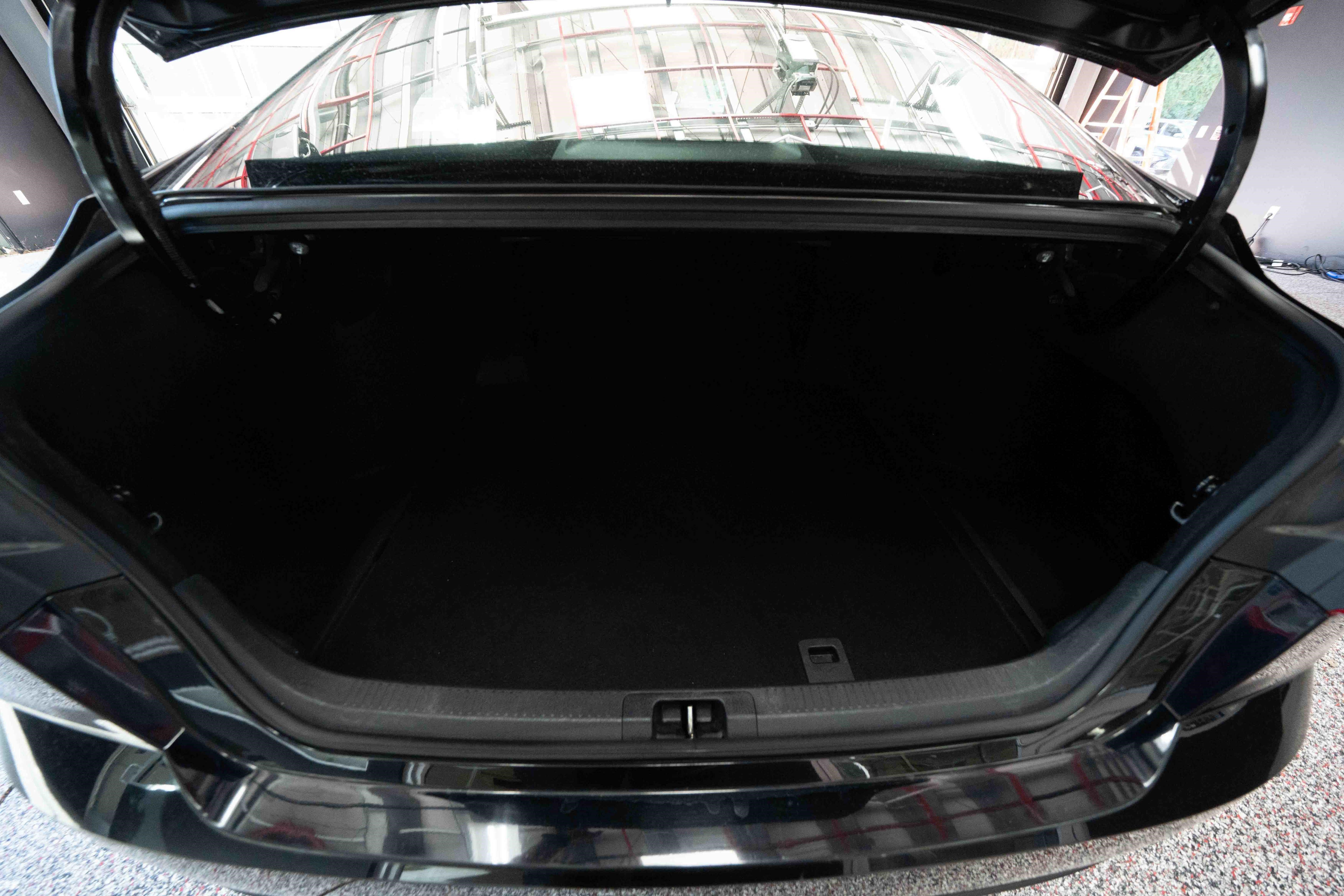 Used 2025 Toyota Camry LE FWD image 27