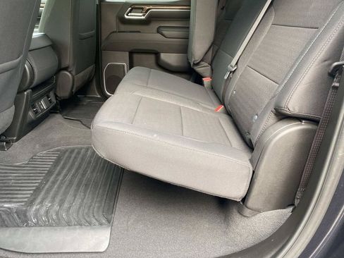 Used 2023 Chevrolet Silverado 1500 LT AWD/4WD image 15