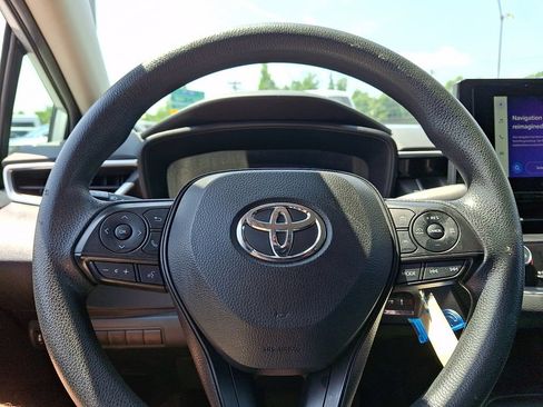 Used 2023 Toyota Corolla LE FWD image 19