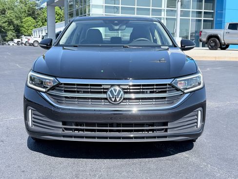 Used 2024 Volkswagen Jetta SEL FWD image 3