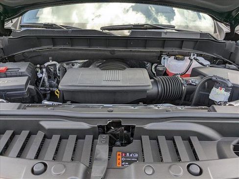 New 2025 Chevrolet Silverado 1500 LT w/ Z71 Off-Road Package image 16