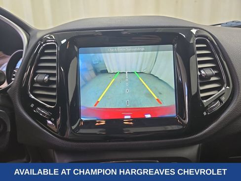 Used 2018 Jeep Compass Limited w/ Navigation Group AWD/4WD image 19