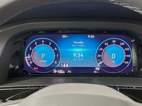 Used 2025 Volkswagen Atlas Cross Sport SEL R-Line image 12