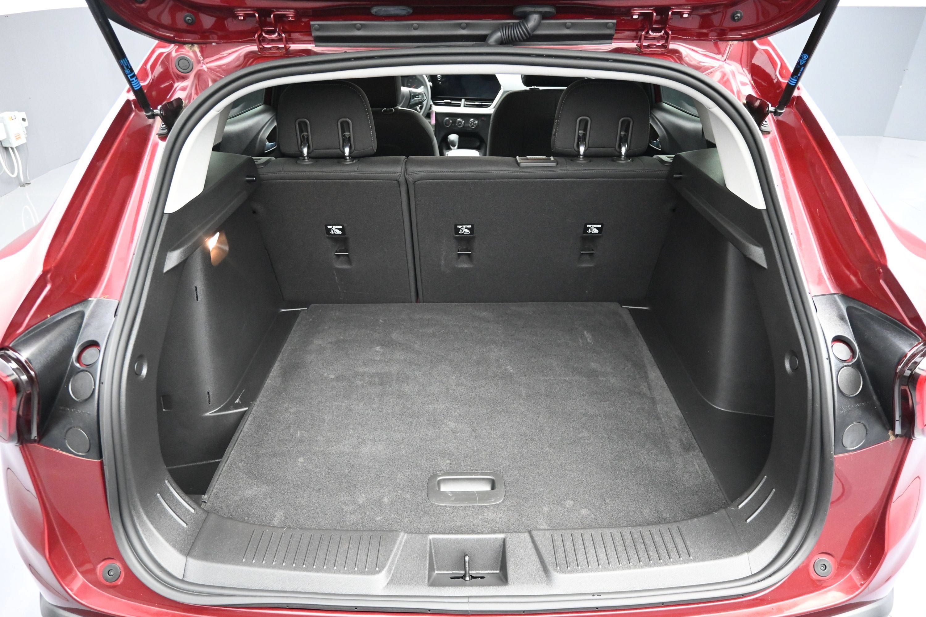 Certified 2024 Chevrolet Trax LS FWD image 27