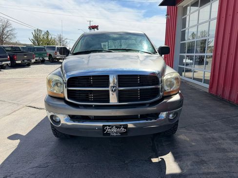 Used 2006 Dodge Ram 2500 Truck SLT w/ Quad Cab Big Horn Value Group image 3