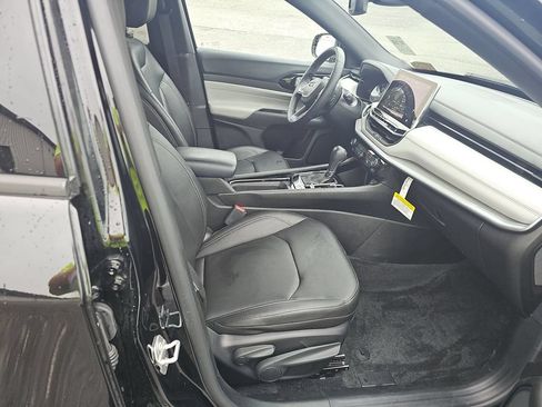 Used 2025 Jeep Compass Limited AWD/4WD image 8