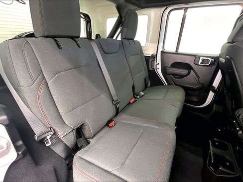 New 2026 Jeep Wrangler Unlimited Rubicon image 10