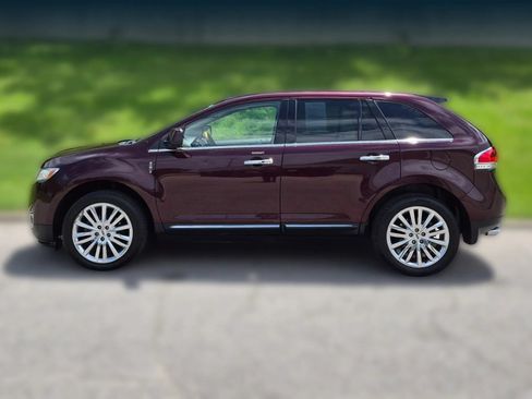 Used 2011 Lincoln MKX 2WD w/ 102A Rapid Spec Order Code image 3