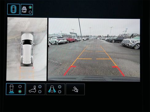 Used 2025 GMC Yukon Denali w/ Sun & Power Step Package image 19