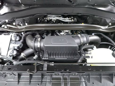Used 2019 Ford E-450 and Econoline 450 Super Duty w/ Shuttle Bus Prep Package RWD image 33