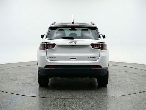Used 2025 Jeep Compass Limited AWD/4WD image 7