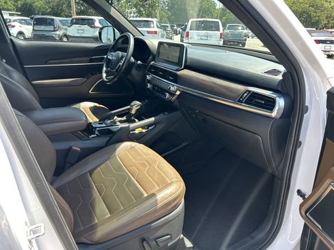Used 2022 Kia Telluride SX w/ SX Prestige Package AWD/4WD image 36