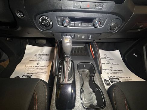 Certified 2023 Nissan Frontier PRO-4X w/ Pro Convenience Package AWD/4WD image 12