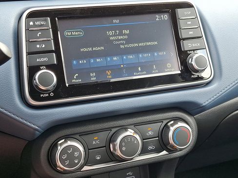 New 2025 Nissan Versa SV w/ Trunk Package image 8