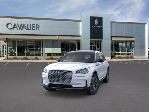 Used 2025 Lincoln Corsair Premiere w/ Equipment Group 101A image 2