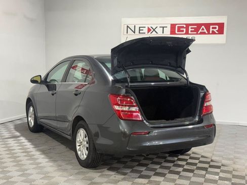Used 2017 Chevrolet Sonic LT FWD image 32