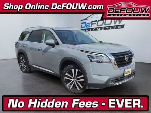 Used 2024 Nissan Pathfinder Platinum AWD/4WD image 1