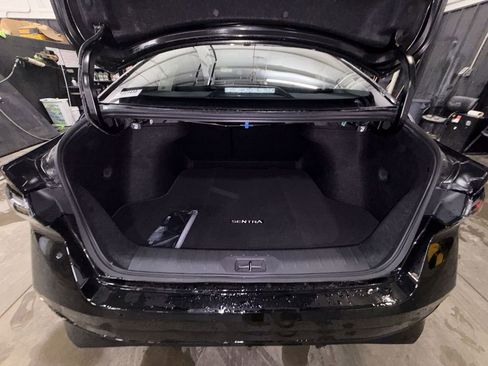 New 2026 Nissan Sentra SR w/ Floor Mat Package FWD image 23