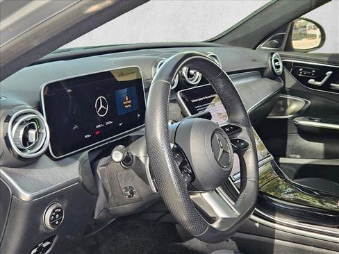 Used 2025 Mercedes-Benz C 300 Sedan image 9