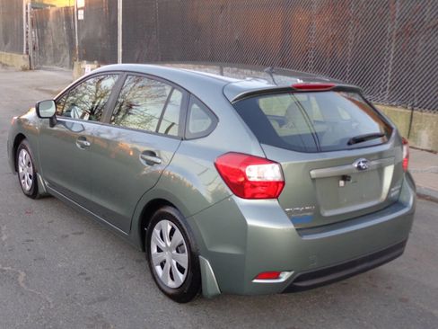 Used 2014 Subaru Impreza 2.0i image 4