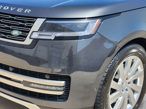 Certified 2024 Land Rover Range Rover SE AWD/4WD image 31