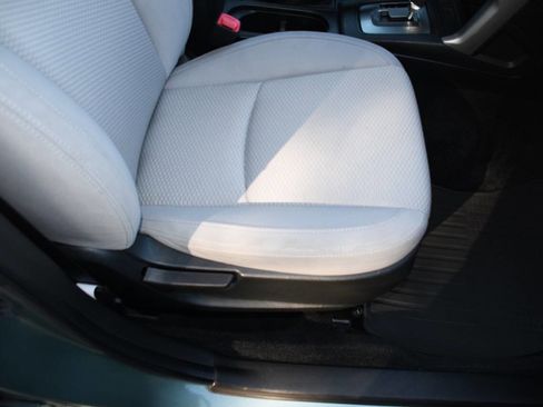 Used 2017 Subaru Forester 2.5i w/ Alloy Wheel Package image 23