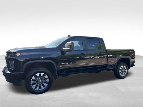 Used 2023 Chevrolet Silverado 2500 Custom w/ Custom Value Package image 17