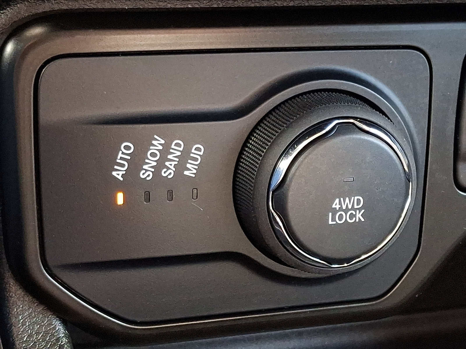 Certified 2023 Jeep Renegade Altitude AWD/4WD image 24
