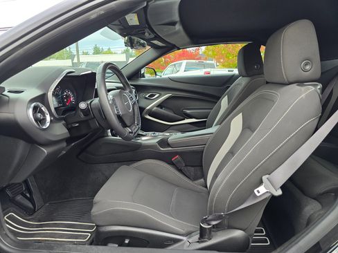 Used 2017 Chevrolet Camaro SS image 17