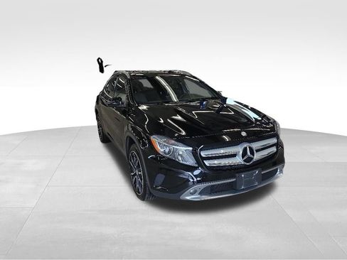Used 2017 Mercedes-Benz GLA 250 4MATIC image 3