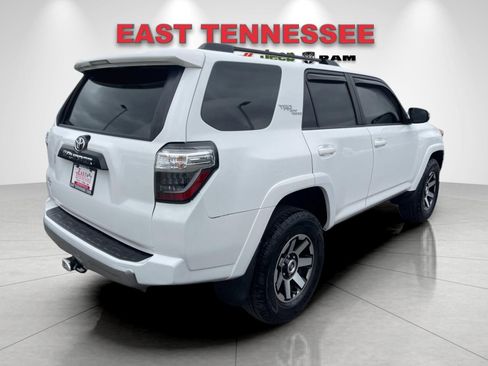 Used 2021 Toyota 4Runner TRD Off-Road Premium image 3