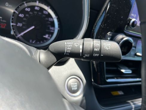 Certified 2024 Toyota Highlander XSE FWD image 20