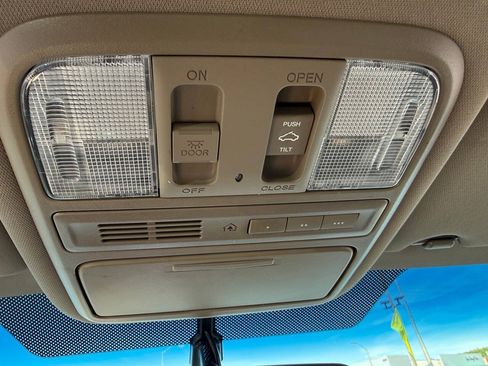 Used 2013 Honda Pilot Touring image 25