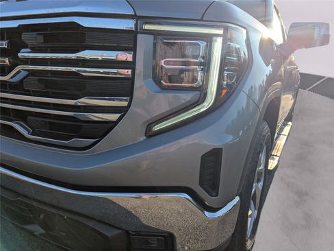 Used 2023 GMC Sierra 1500 SLT w/ SLT Premium Package image 28