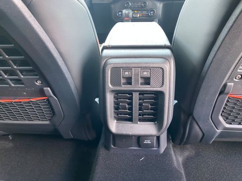 New 2026 Ford Bronco Raptor w/ Interior Carbon Fiber Pack AWD/4WD image 29