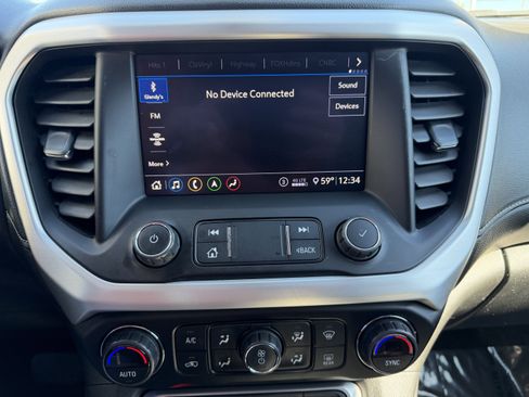 Used 2020 GMC Acadia SLT w/ Premium Package image 22