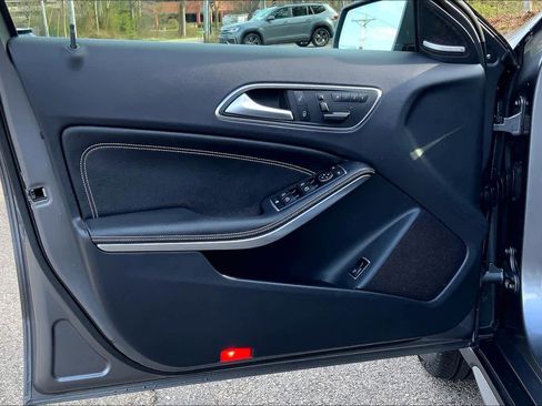 Used 2015 Mercedes-Benz GLA 250 4MATIC image 20