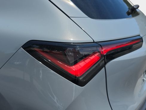 Certified 2025 Acura ADX FWD image 33