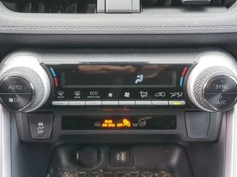 Used 2023 Toyota RAV4 XLE image 11