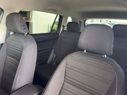 Used 2022 Volkswagen Tiguan S FWD image 13