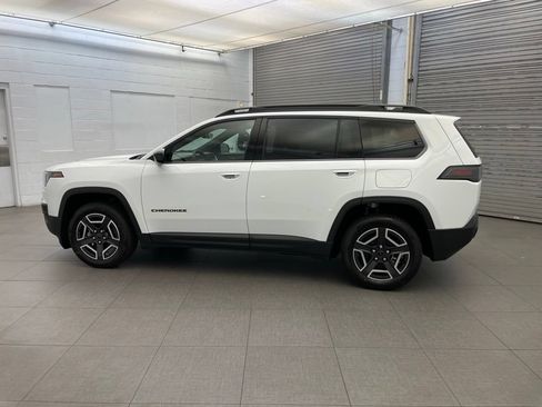 New 2026 Jeep Cherokee Laredo AWD/4WD image 8